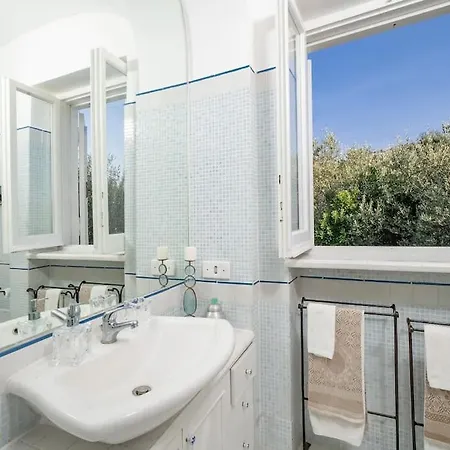 Luxury Zaffiro - Pool, Garden And Sea View Villa