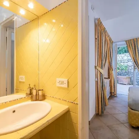 Luxury Zaffiro - Pool, Garden And Sea View Villa